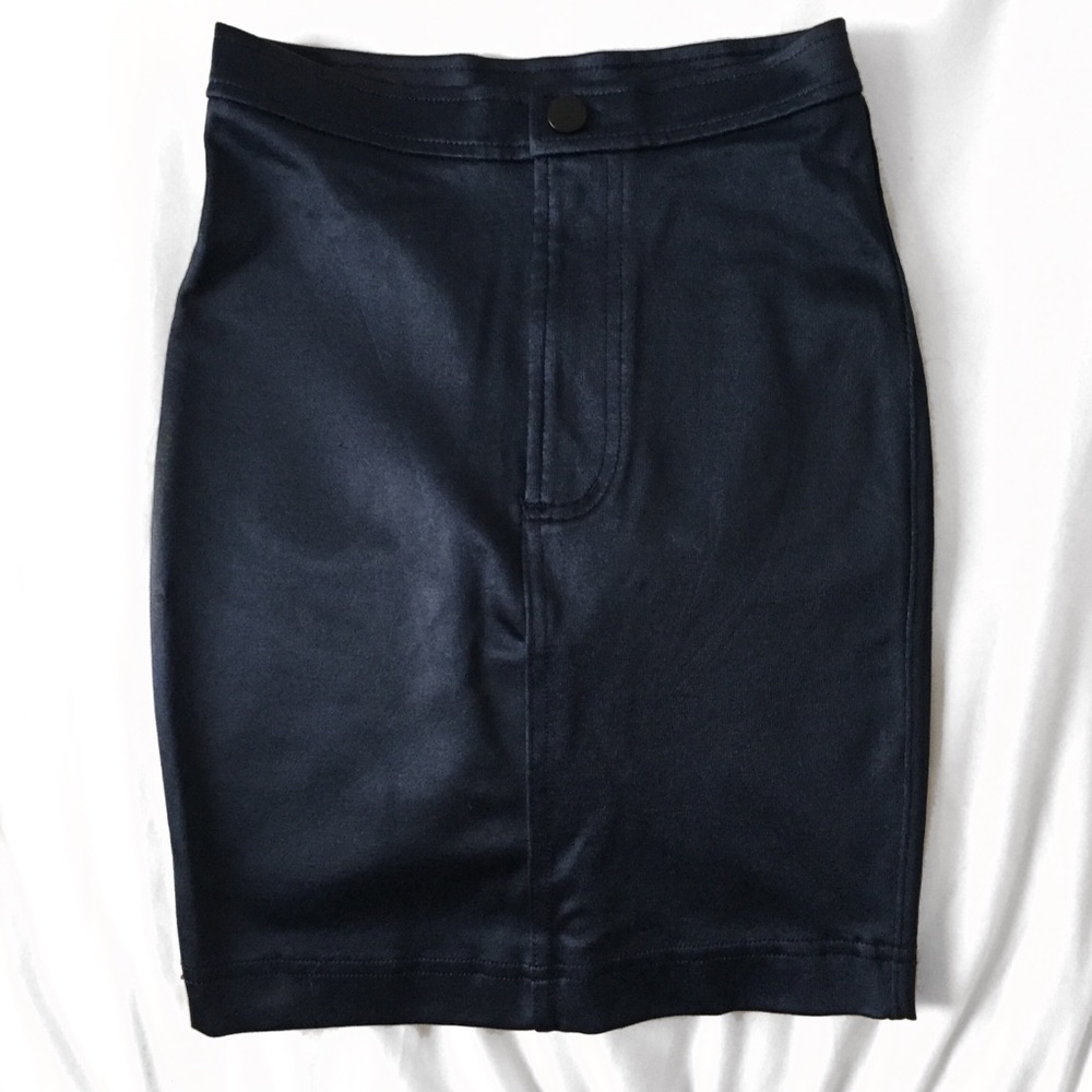 💧 high waisted shiny skirt